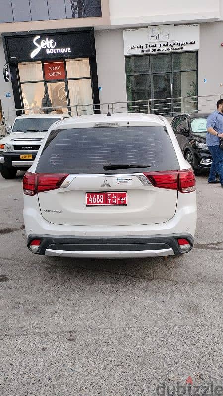 SUV Mitsubishi 4WD for Rent 16 Rials 2