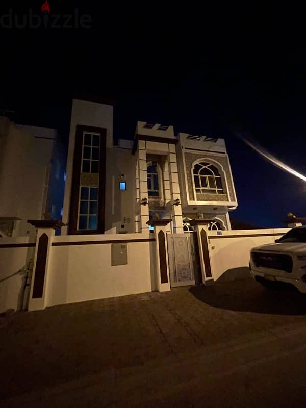 luxury villa in Al Ansab فيلا فاخره في الأنصب في موقع متميز وهادئ 0