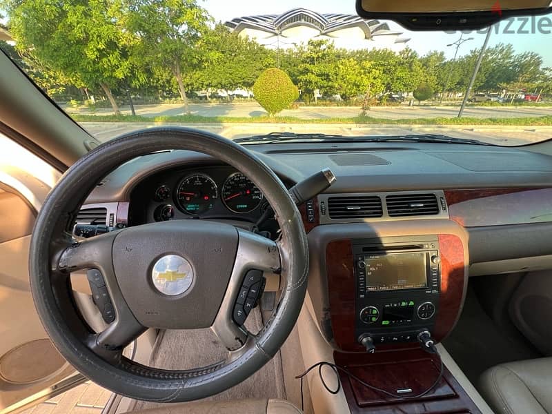 Chevrolet Tahoe 2010 first owner 9