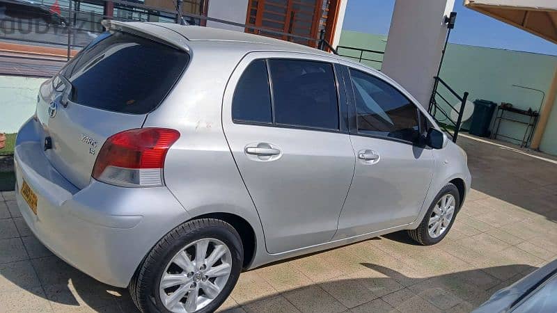 Toyota Yaris 1.5 2009 حالة وكالة استخدام قليل ماشية 220 1