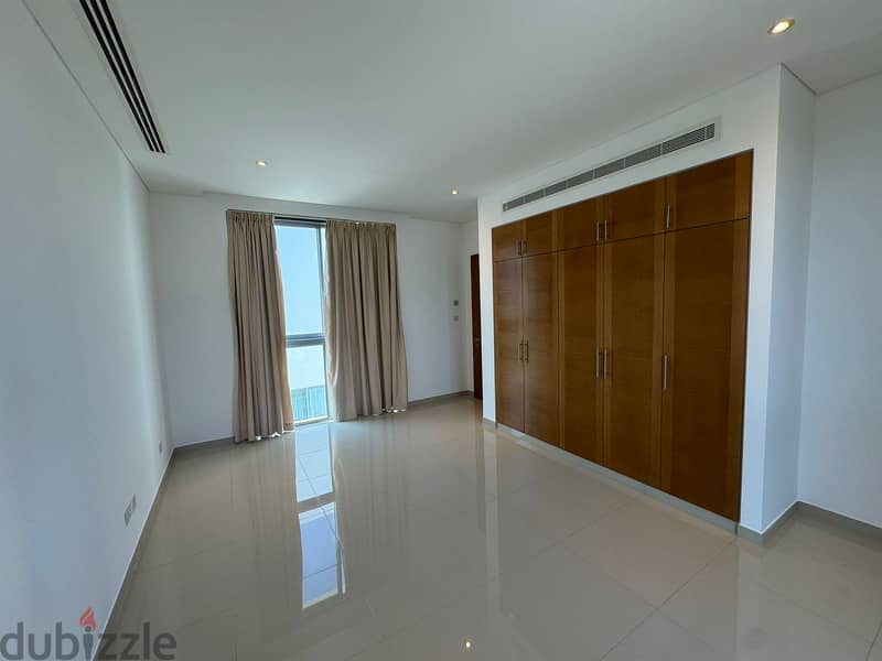 3 + 1 BR Stunning Villa in Reehan Residences, Al Mouj 5