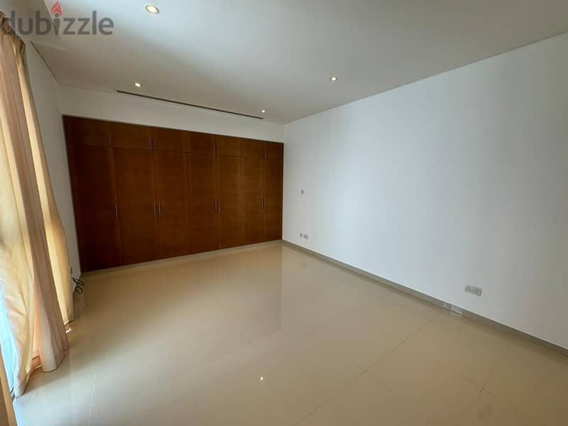 3 + 1 BR Stunning Villa in Reehan Residences, Al Mouj 7