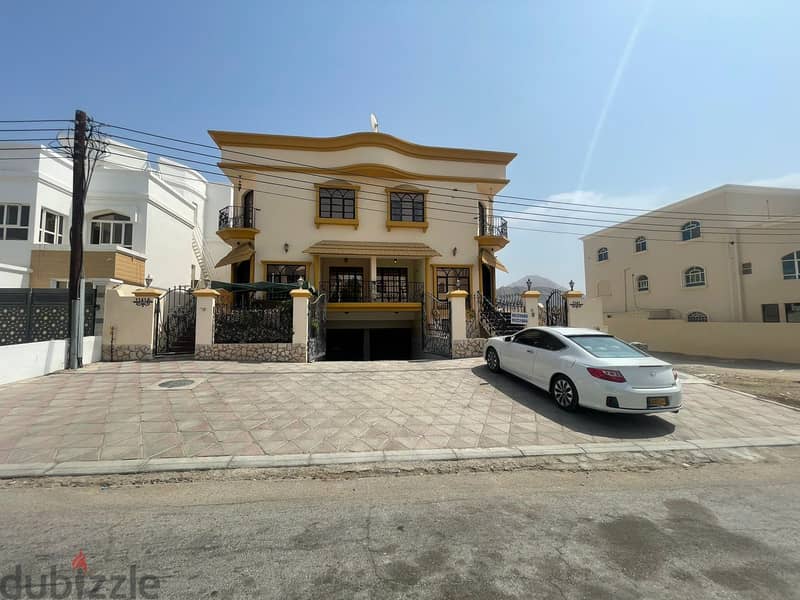 3 BR + Maids Room Twin Villa in Khuwair 25 0