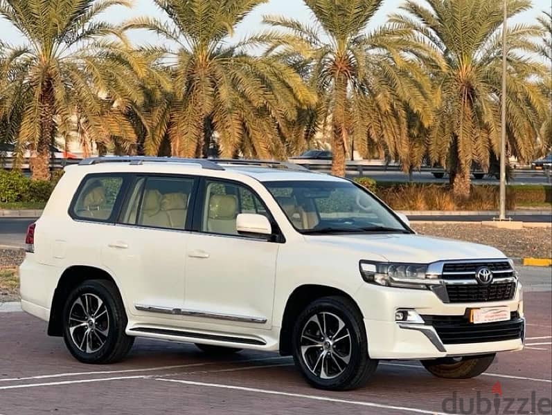 Toyota Land Cruiser 2021 3