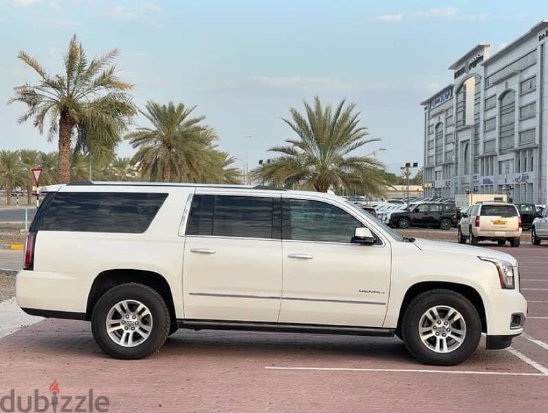 GMC Yukon 2017 1