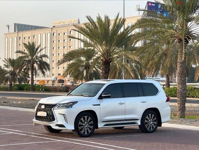 Lexus LX 570 2018 1