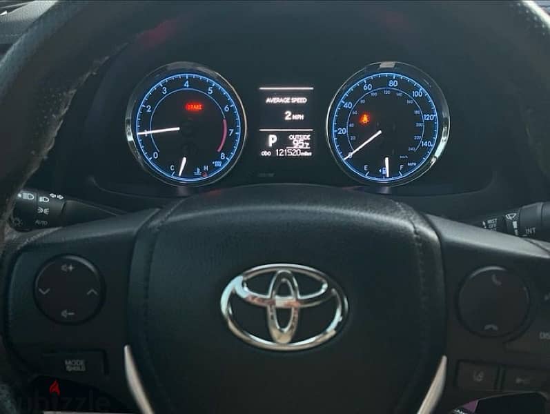 Toyota Corolla 2018 5