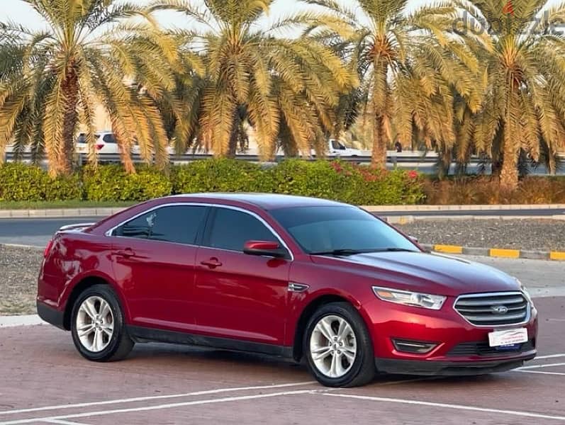 Ford Taurus 2018 4