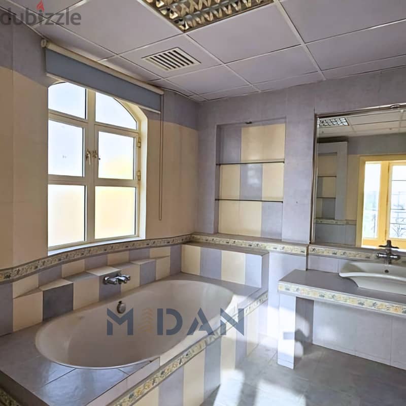 AL KHUWAIR | BEAUTIFUL 5 BR VILLA 6