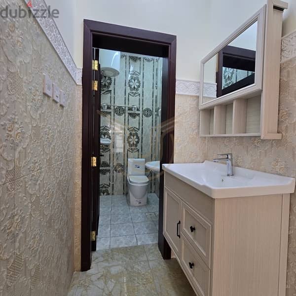 Luxury villa for rent in Al Ansab, price 550 OMR 8