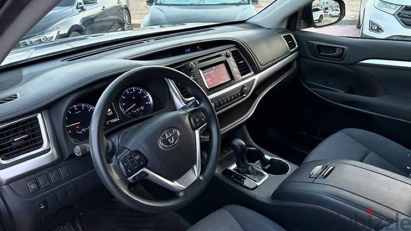 Toyota Highlander 2019 7