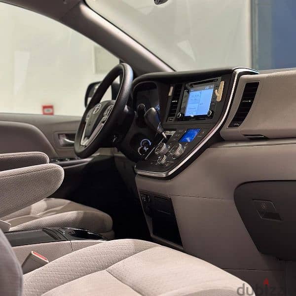 Toyota Sienna 2019 5