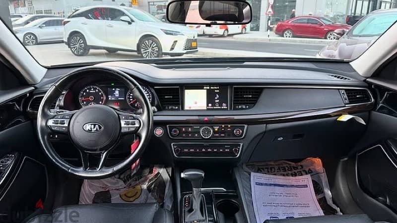 Kia Cadenza 2018 3