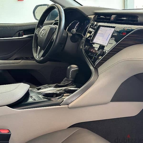 Toyota Camry 2018 6