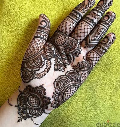 henna artist. . . mawaleh