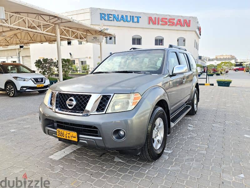 Nissan Pathfinder 2009 classic se 8