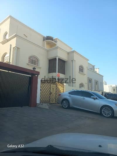 3 bed rooms flat in Al ansab 200 ro