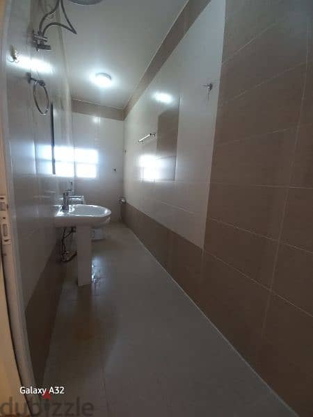 2 bed rooms flat in Al ansab 180 ro 5