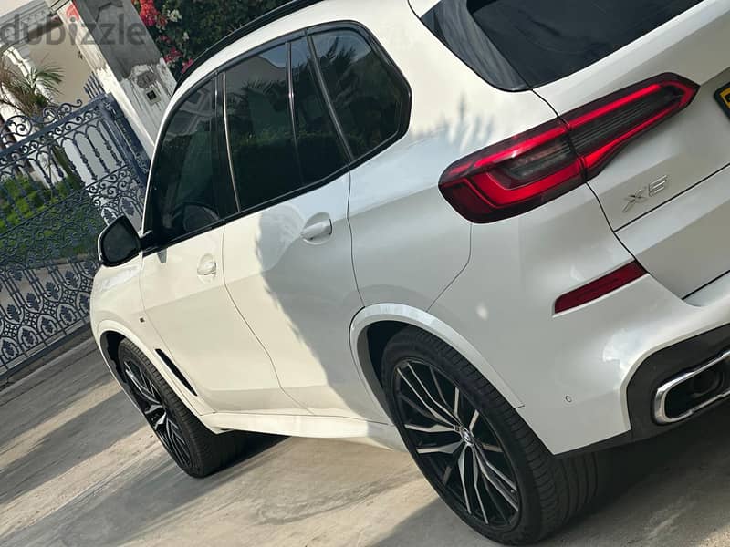 BMW X5 2019 xDrive 50i 4