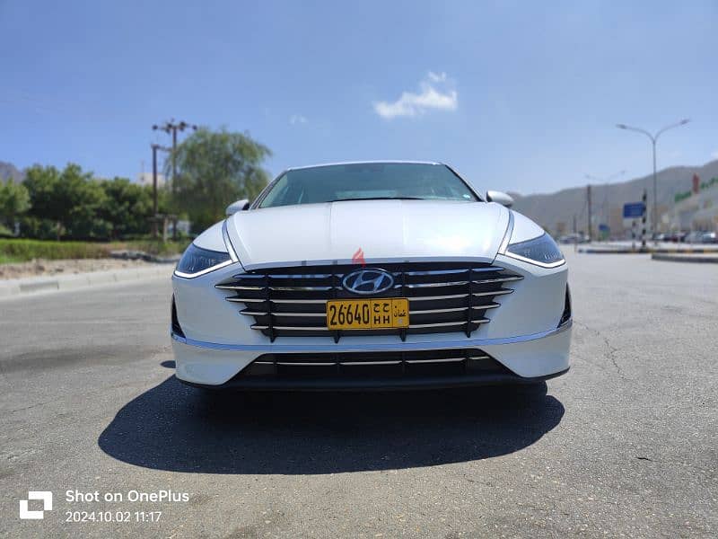 Hyundai Sonata SE white 2021 in excellent condition 1