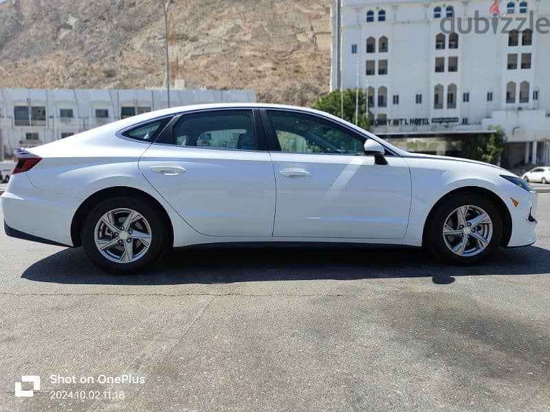 Hyundai Sonata SE white 2021 in excellent condition 7