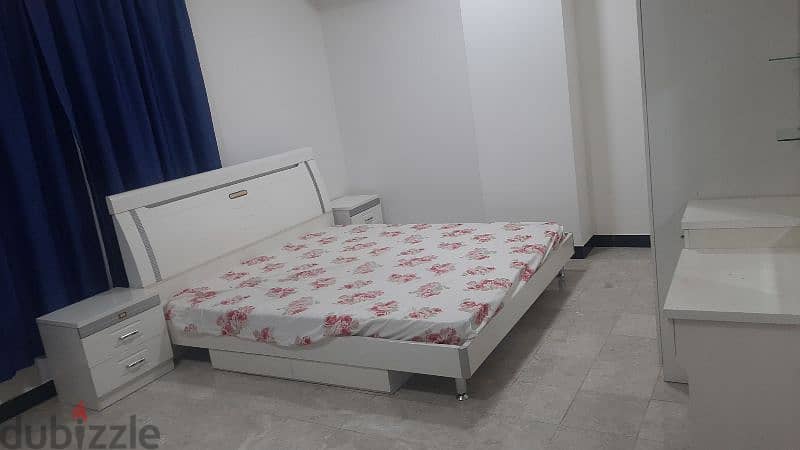 1 Room for rent in 2BHK for bachelor executive 1