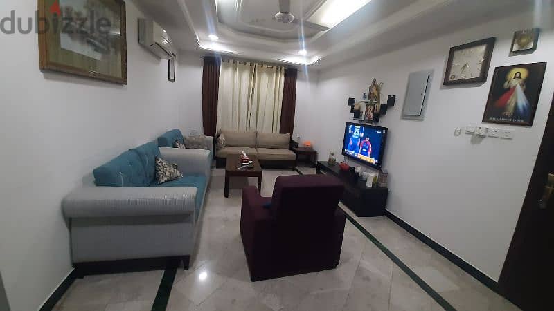 1 Room for rent in 2BHK for bachelor executive 5