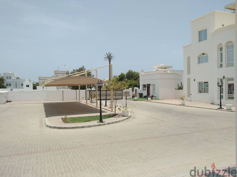 6Me10 Modern style four-bedrooms villas for rent in shatti Qurum 12