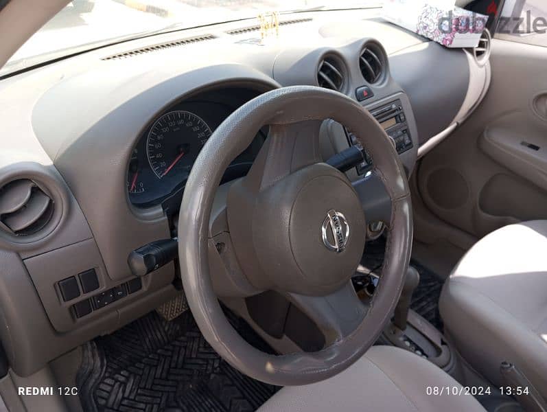 Nissan Sunny 2012 4