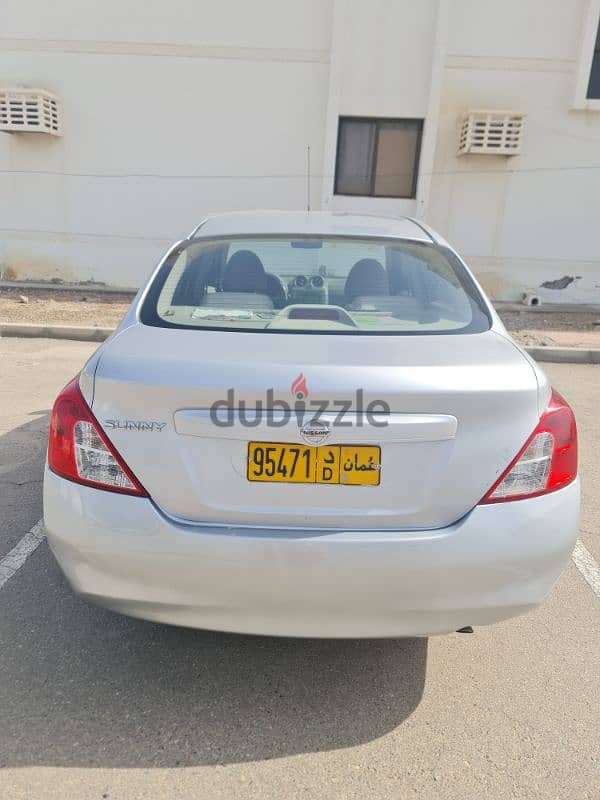 Nissan Sunny 2012 5