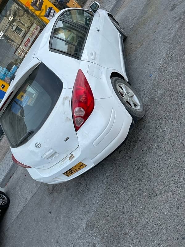 Nissan Versa 2009 2