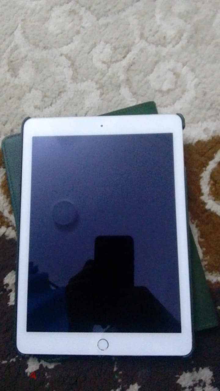 iPadللبيع 1