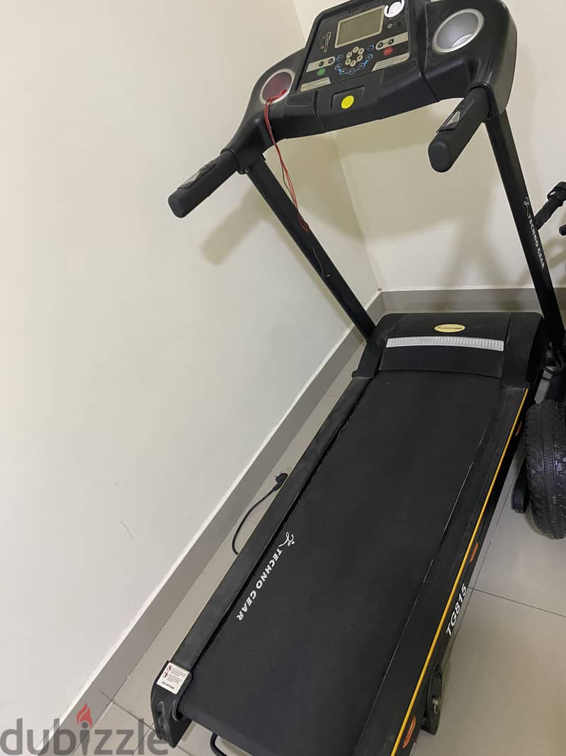 Good condition treadmill 4