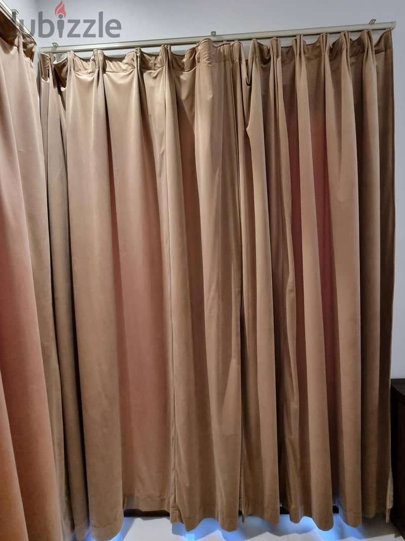 Curtains (lot) 2