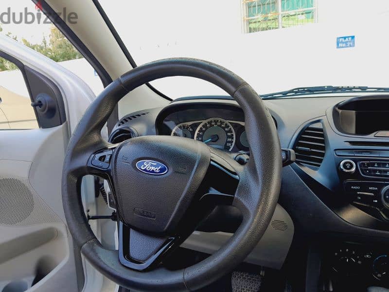 Ford Figo 2017 4