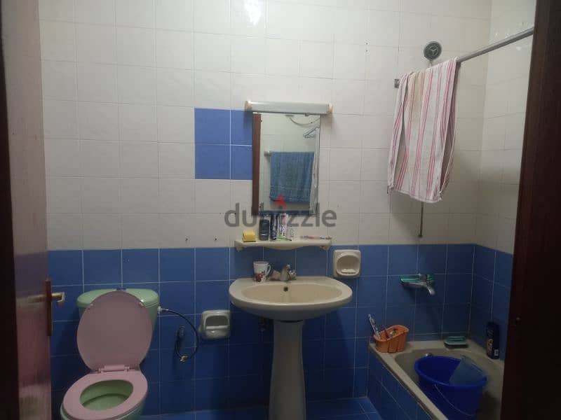 room available ruwi dish market with attched washroom 3