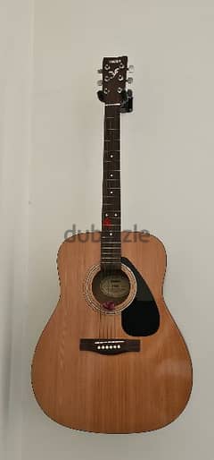 Yamaha Guitar with Case 0