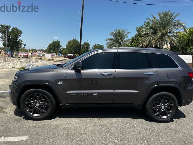 Jeep Grand Cherokee LIMITED 2021 GCC Full Option for Urgent Sale 4