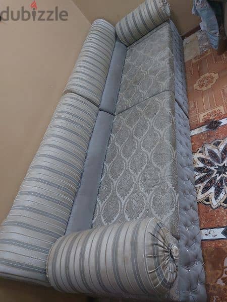 Used BUT GOOD CONDITION SOFA  very cheap PRICE 0