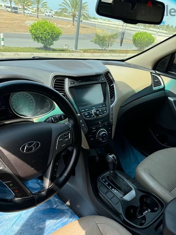 Hyundai Santa Fe 2015 1