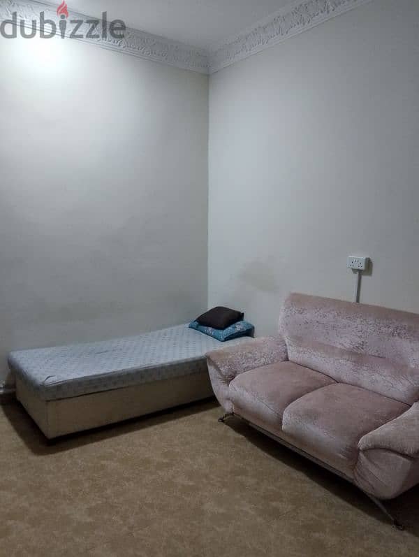 Room is available on rent in wadi adia 0