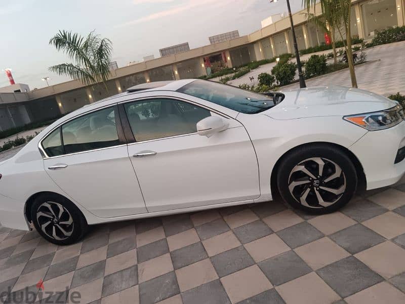 Honda Accord 2017 1