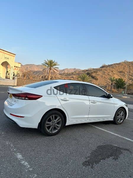 Hyundai Elantra 2016 8