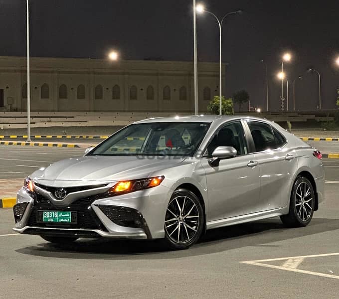 Toyota Camry 2021 16