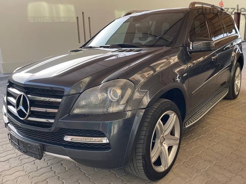 Mercedes-Benz GL-Class 2012 1