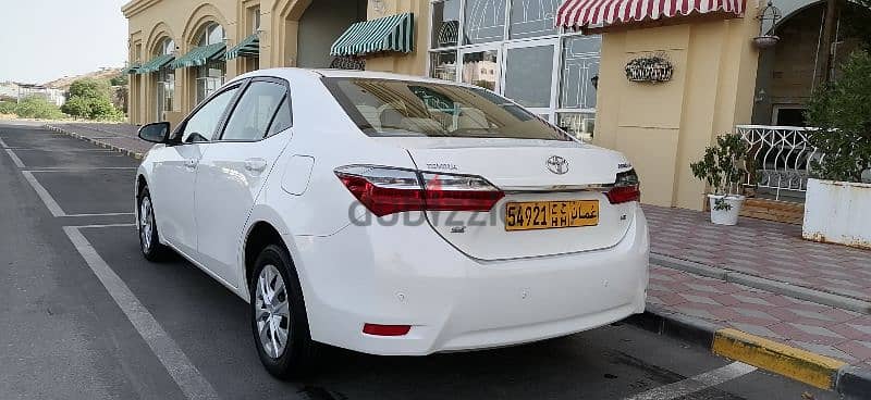 Toyota Corolla 2019 4