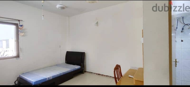 Furnished flat Room available upto 3 month for family/ couples at Ruwi 1