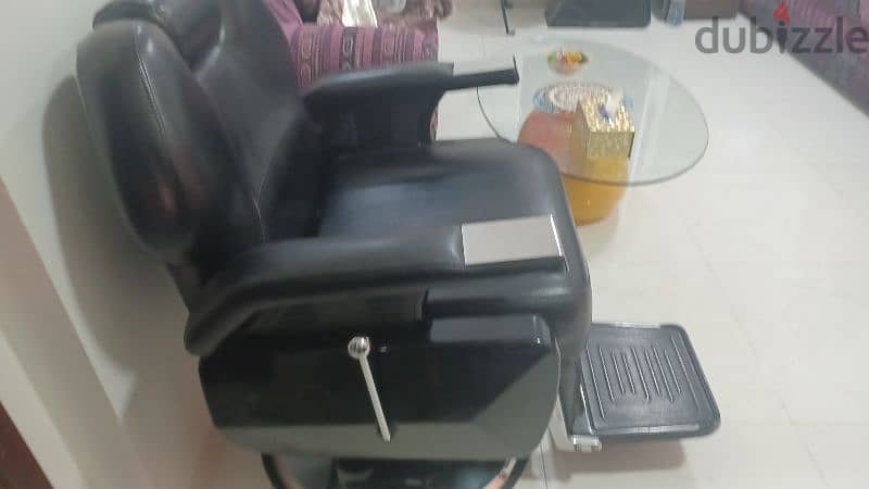 Salon chair and hair wash chair. 2