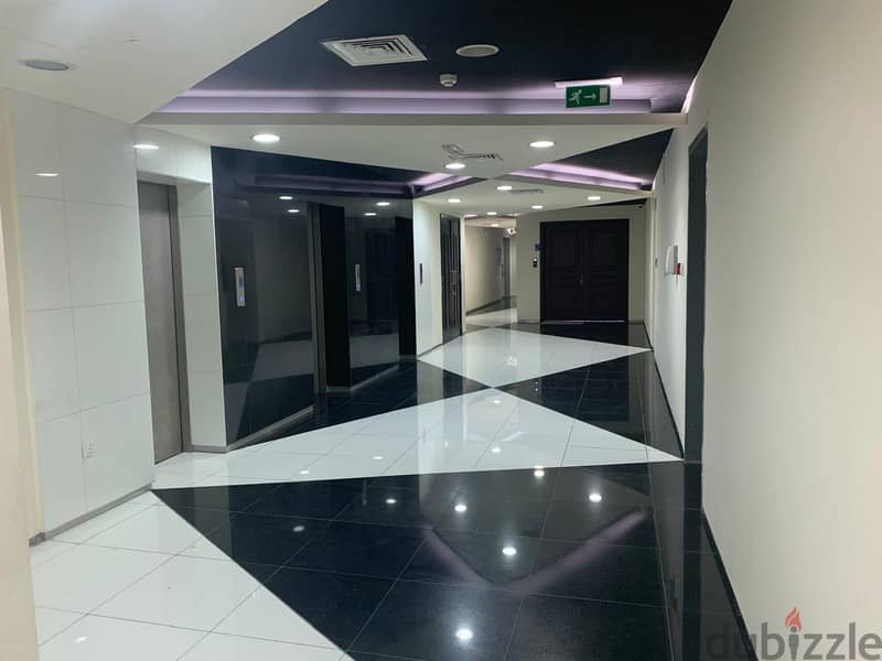 offices for rent located Madinat As Sultan Qaboos 4