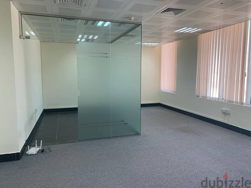 offices for rent located Madinat As Sultan Qaboos 7